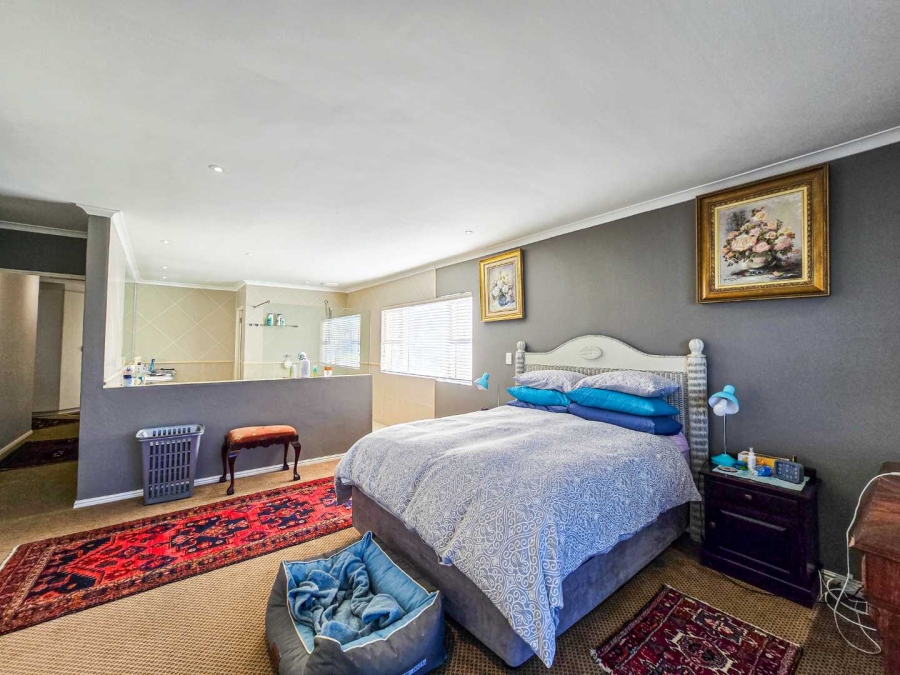 3 Bedroom Property for Sale in Stilbaai Wes Western Cape